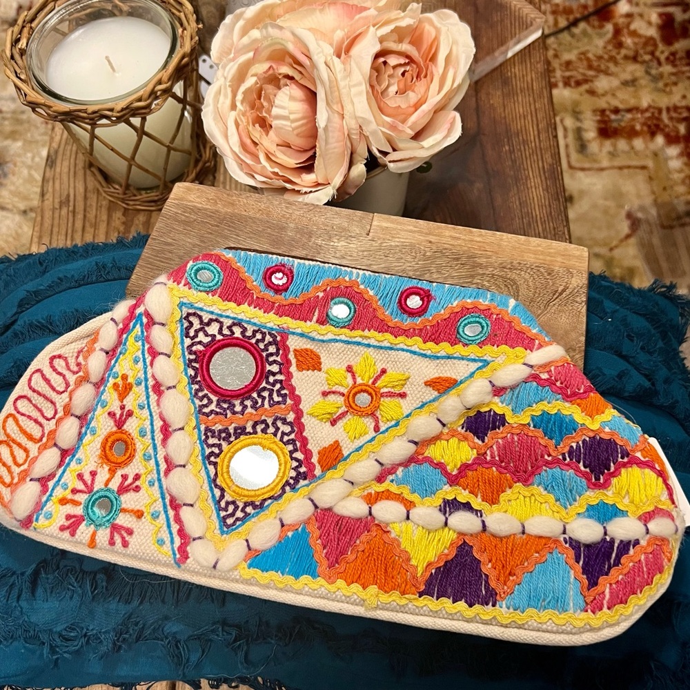 VIBRANT ONE OF A KIND ARTISAN HANDCRAFTED EMBROIDERED BOHO CLUTCH BAG